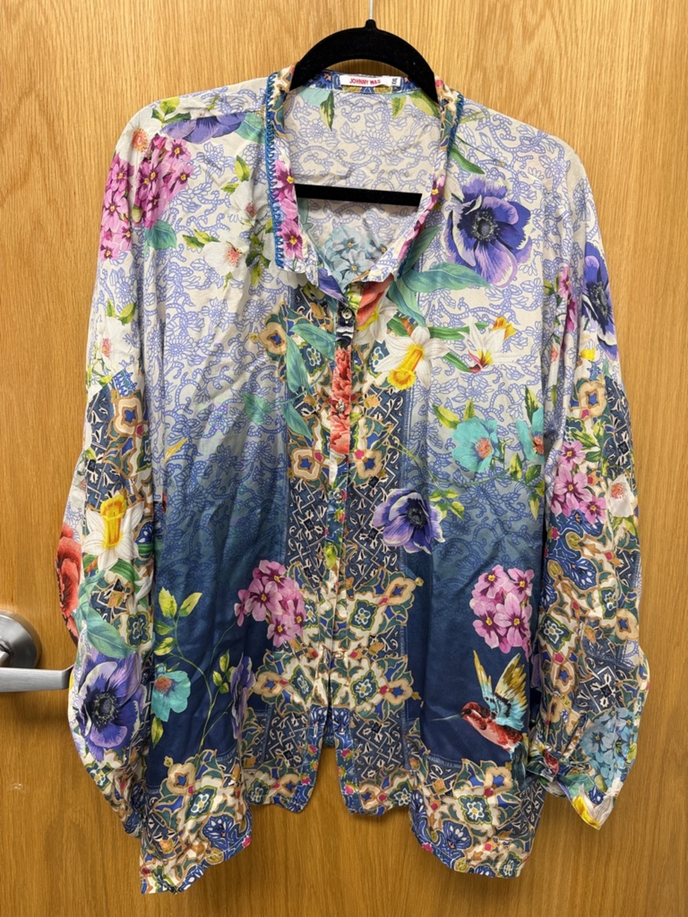 Vibrant Floral Ombre Button-Front Women’s Top 100% Silk Johnny Was